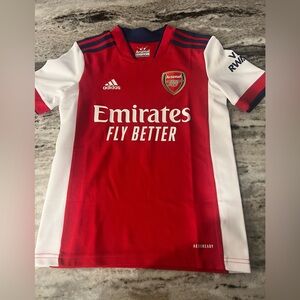 Brand new! Authentic! Adidas Arsenal Saka soccer jersey size 9/10 Youth